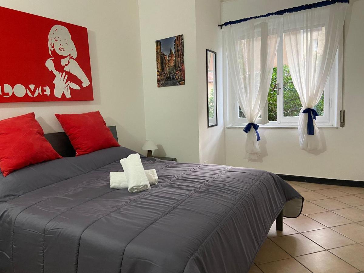 Villa Right Bank House Imperia Exterior foto